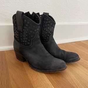 Frye Billy Short Cowboy Boot - Size 6